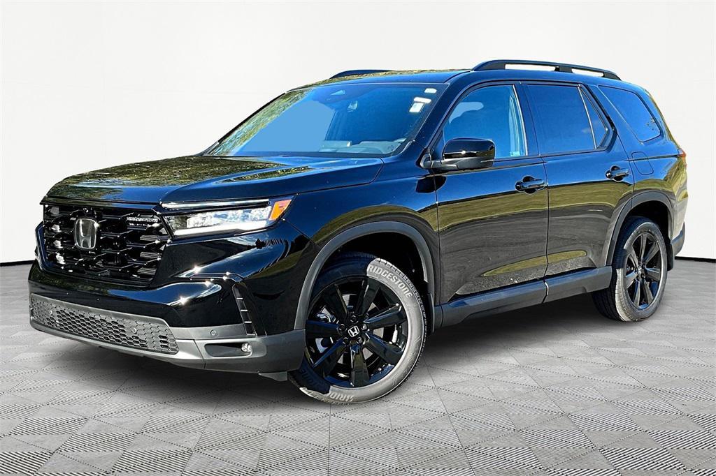 new 2025 Honda Pilot car, priced at $56,075