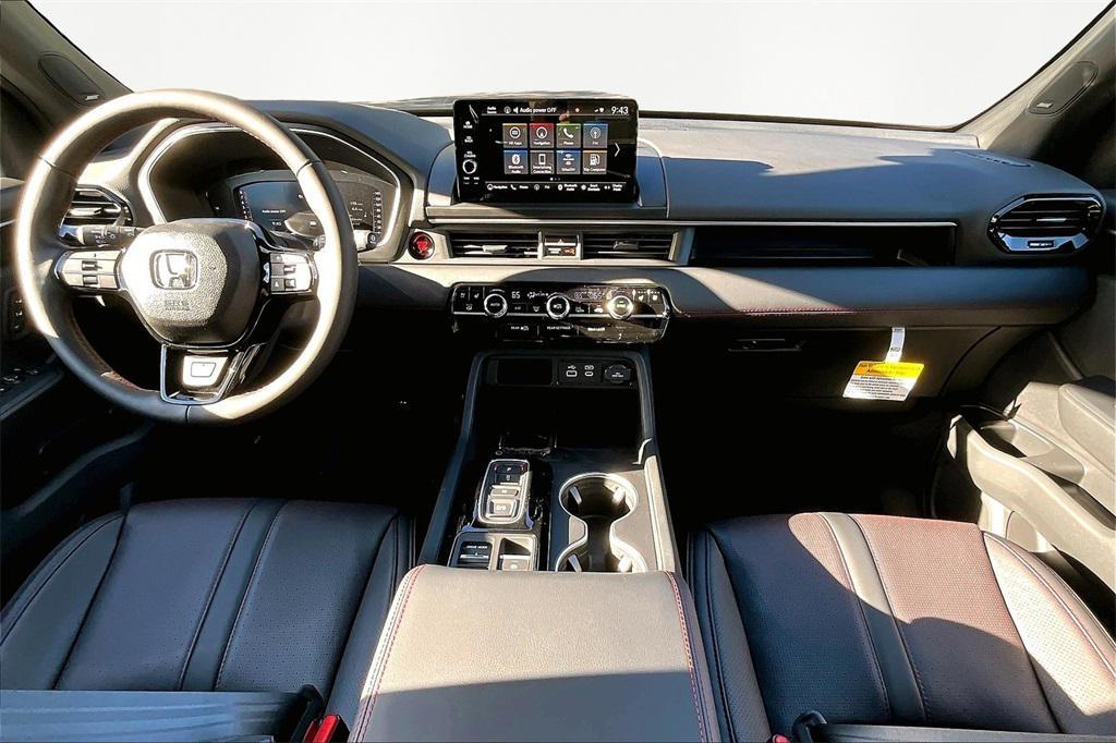 new 2025 Honda Pilot car, priced at $56,075