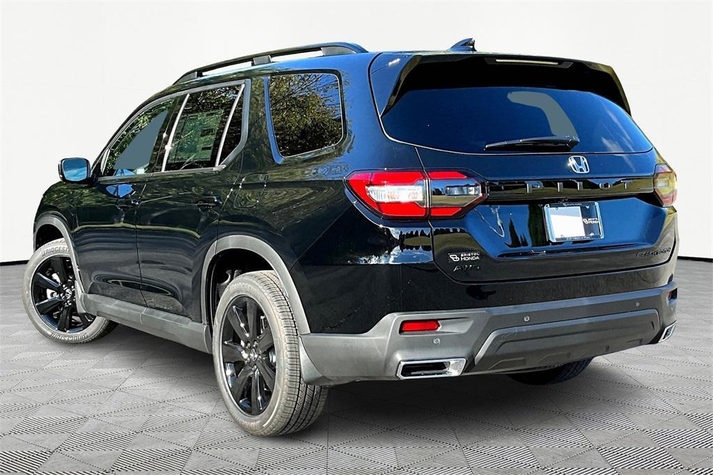 new 2025 Honda Pilot car, priced at $56,075