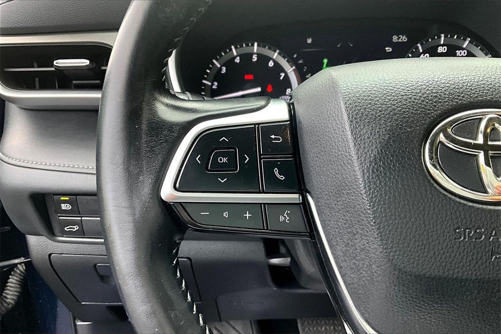 used 2021 Toyota Highlander car, priced at $31,875