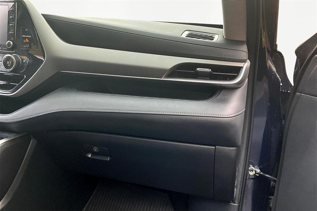 used 2021 Toyota Highlander car, priced at $31,875