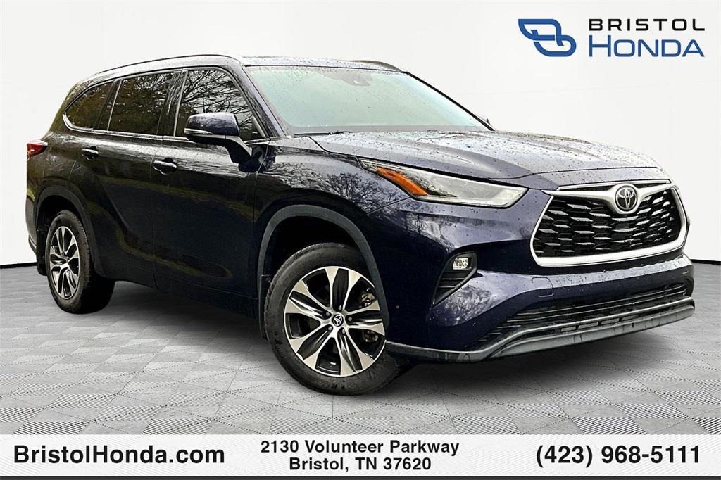 used 2021 Toyota Highlander car, priced at $31,875