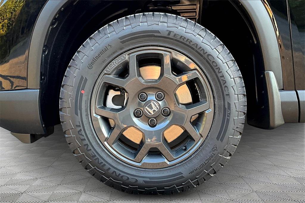 new 2025 Honda Pilot car, priced at $50,895