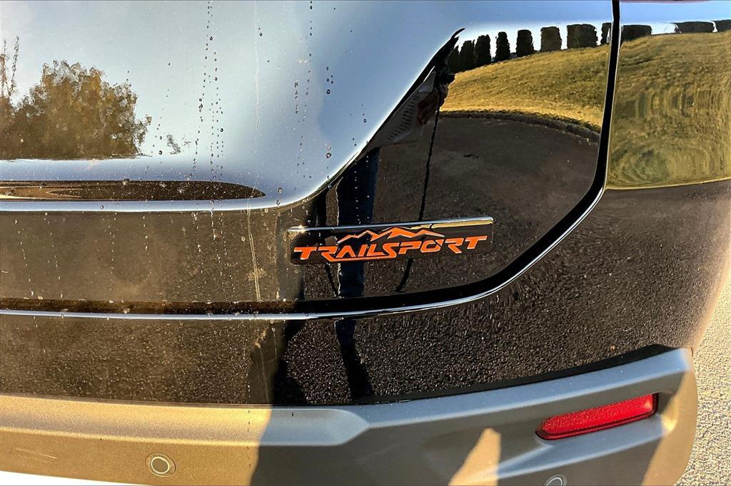 new 2025 Honda Pilot car, priced at $50,895