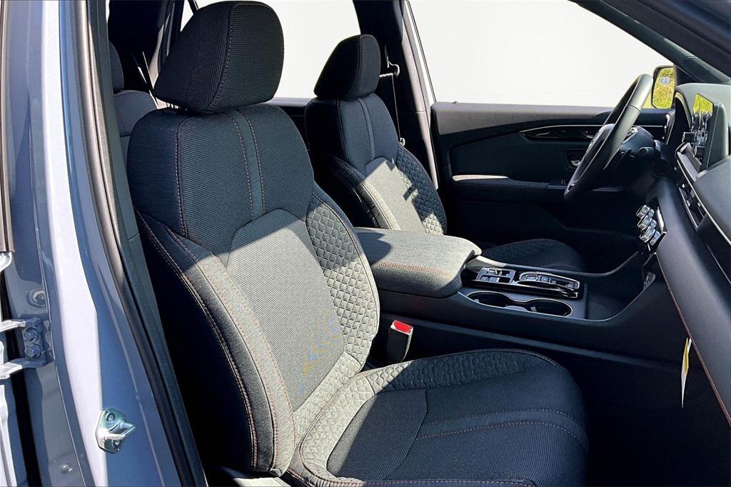 new 2025 Honda Pilot car, priced at $44,250