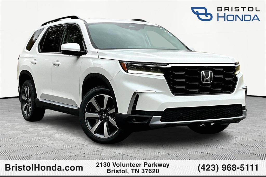 new 2025 Honda Pilot car, priced at $55,030