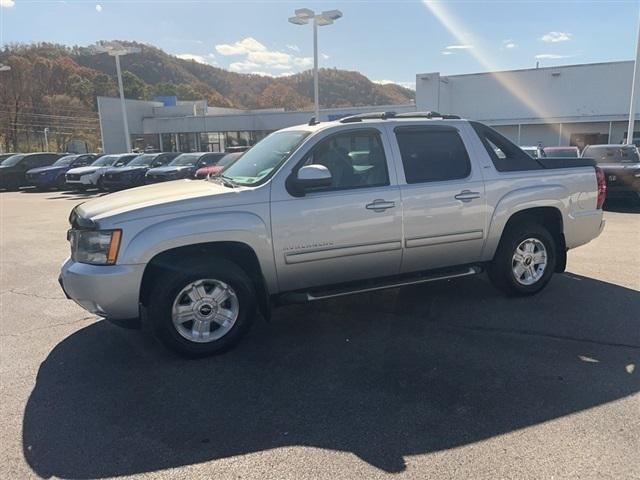 used 2010 Chevrolet Avalanche car, priced at $11,963