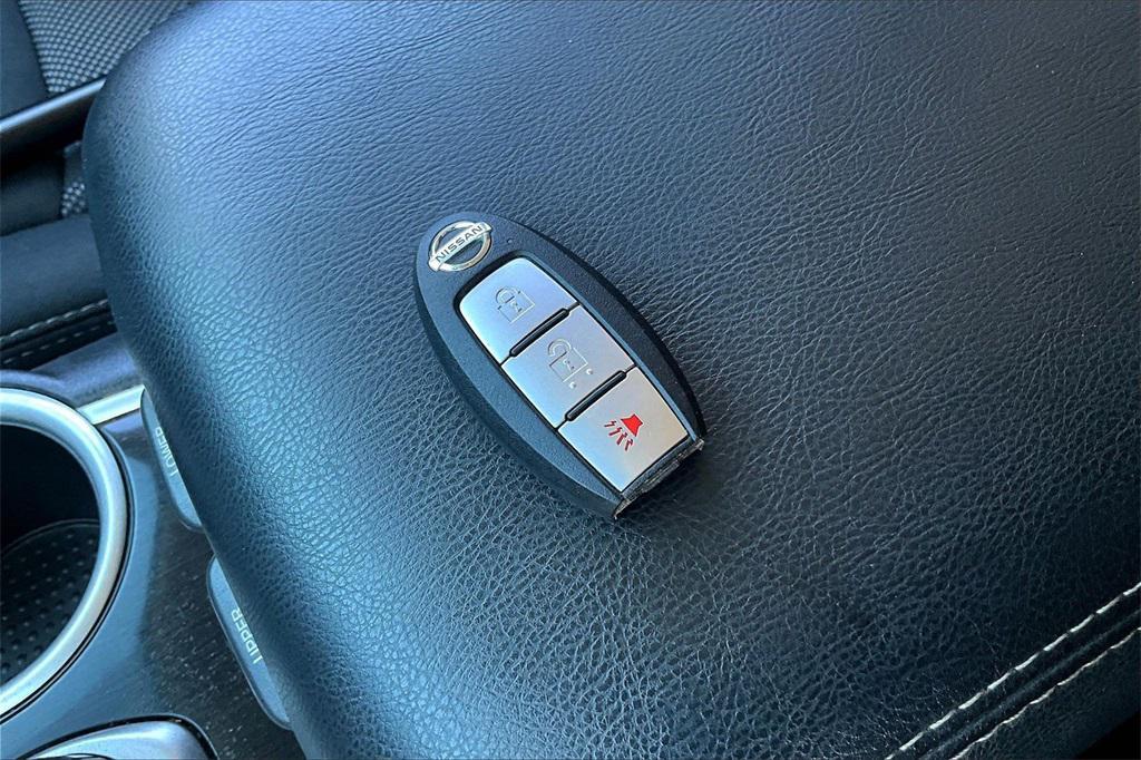 used 2020 Nissan Pathfinder car, priced at $15,691