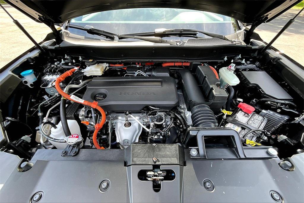 new 2026 Honda CR-V Hybrid car, priced at $40,250