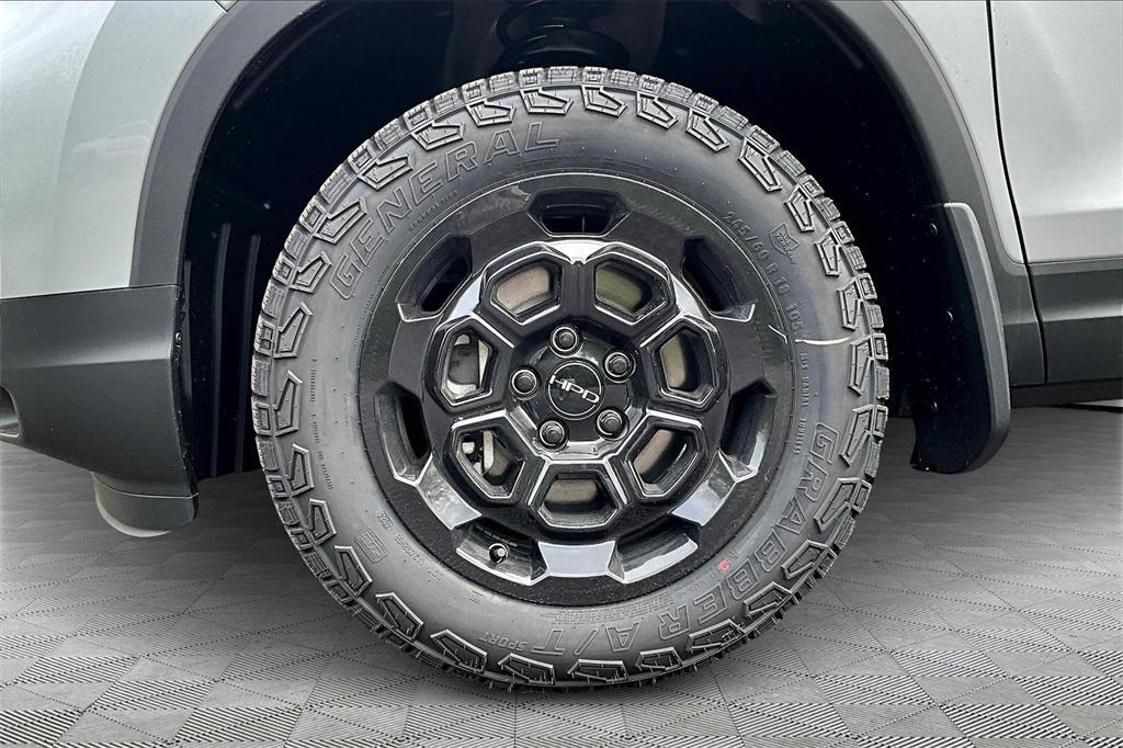 new 2025 Honda Ridgeline car, priced at $48,780