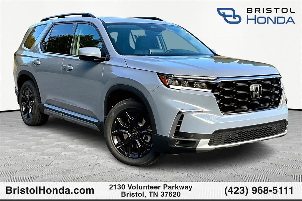 new 2025 Honda Pilot car, priced at $53,750