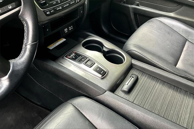 used 2022 Honda Pilot car, priced at $33,171