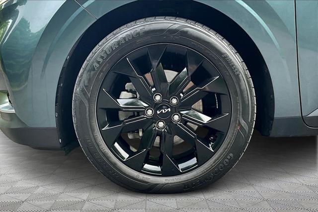 used 2022 Kia Carnival car, priced at $34,610