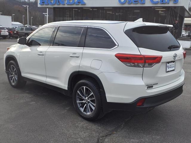 used 2019 Toyota Highlander car, priced at $27,295