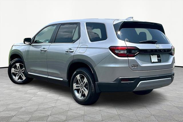 new 2025 Honda Pilot car, priced at $47,050