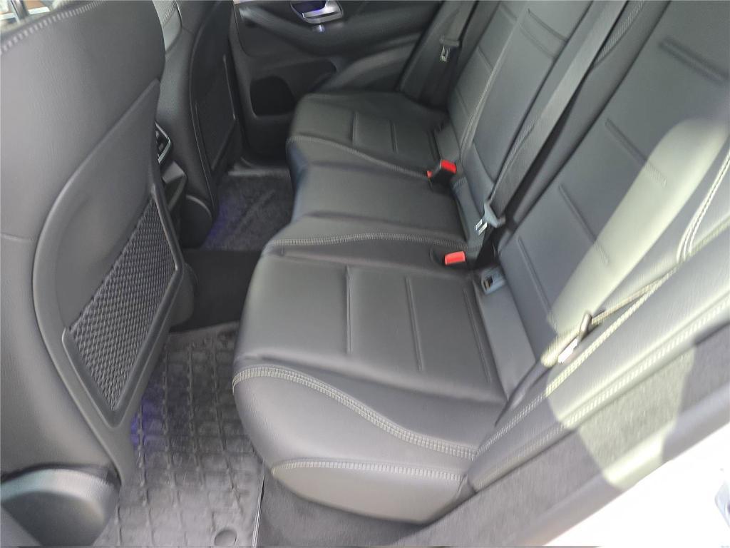 new 2026 Mercedes-Benz GLE 450 car, priced at $89,865