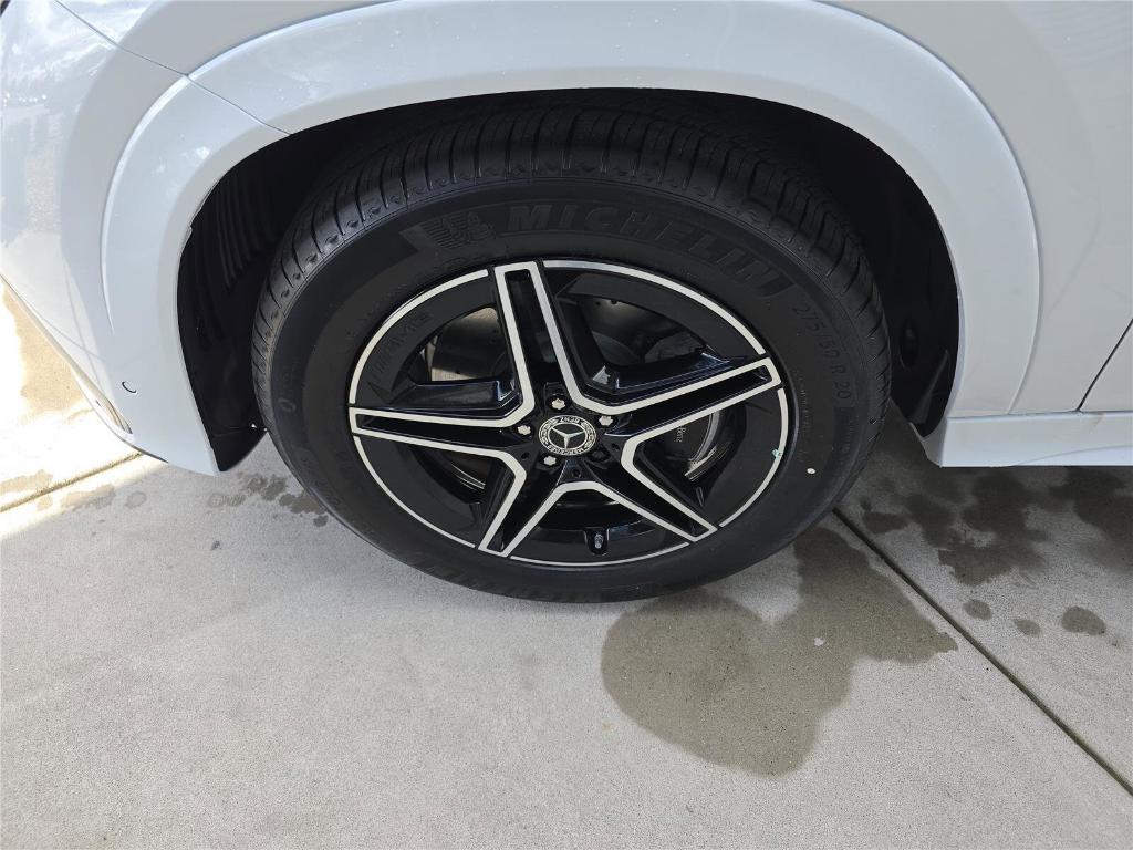 new 2026 Mercedes-Benz GLE 450 car, priced at $89,865