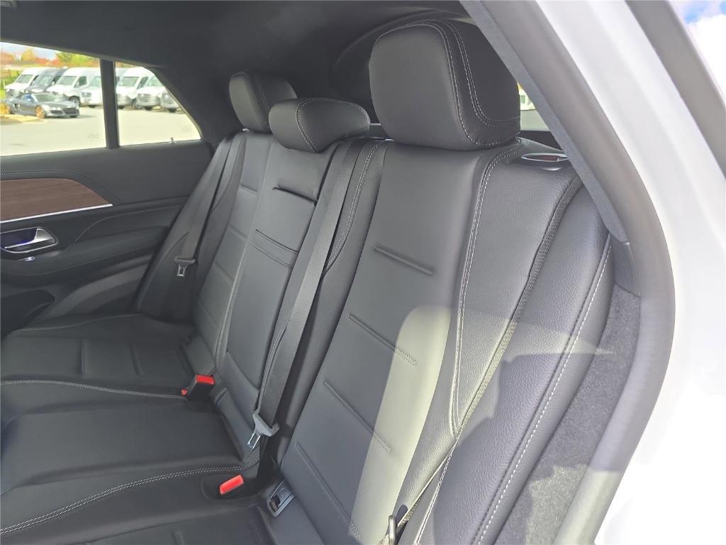 new 2026 Mercedes-Benz GLE 450 car, priced at $89,865