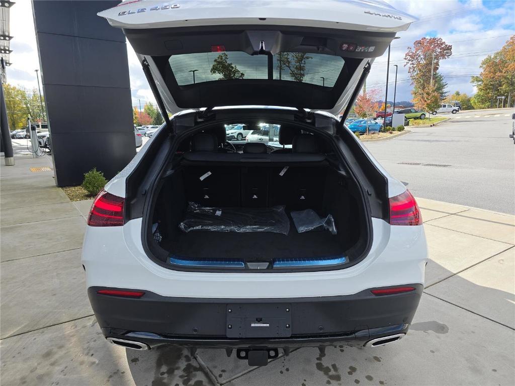 new 2026 Mercedes-Benz GLE 450 car, priced at $89,865