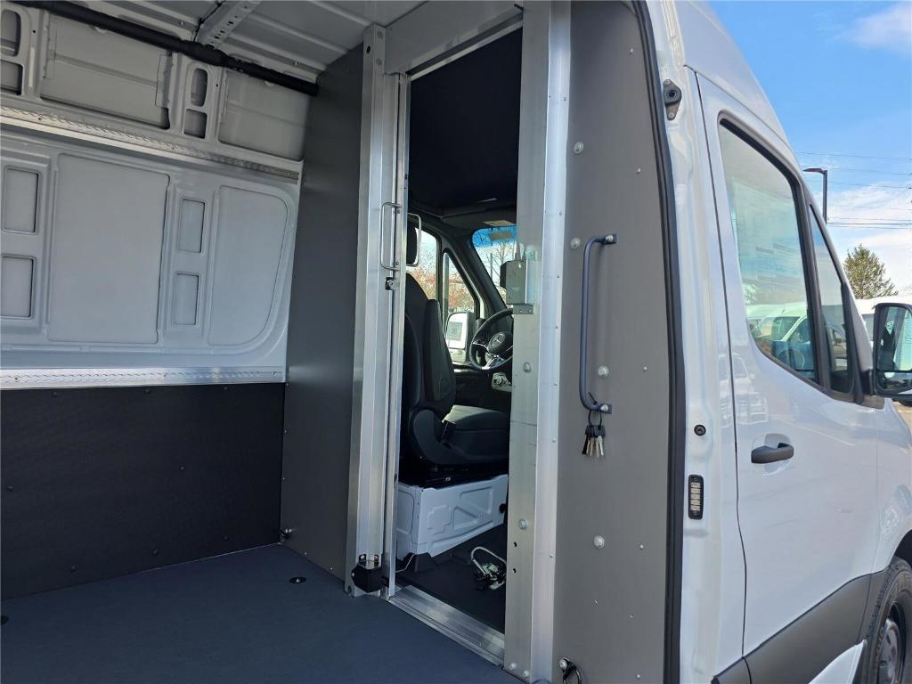 new 2026 Mercedes-Benz Sprinter 2500 car