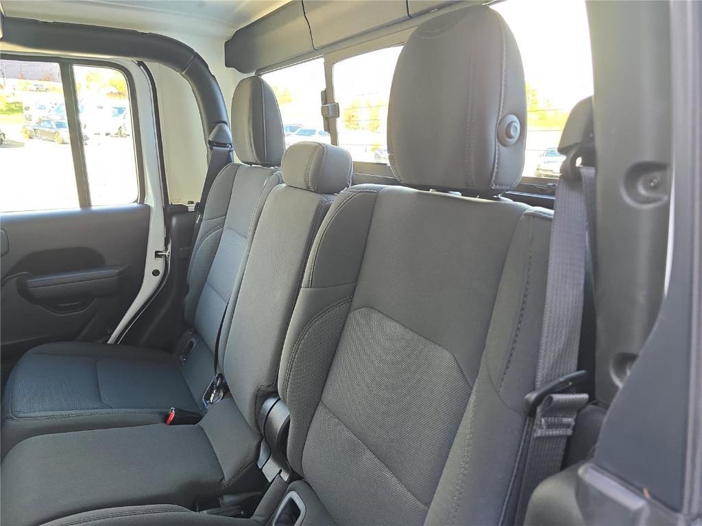 used 2023 Jeep Gladiator car, priced at $31,834