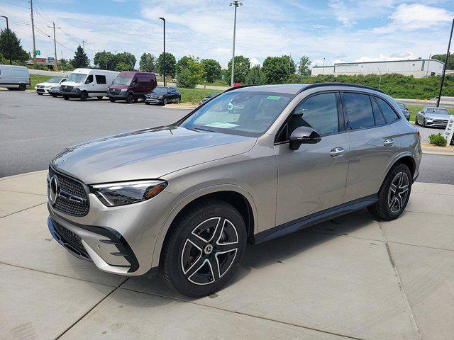 new 2024 Mercedes-Benz GLC 300 car, priced at $62,380