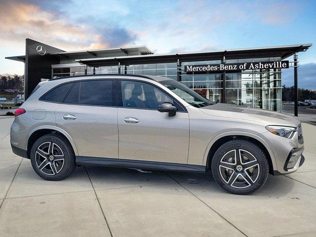 new 2024 Mercedes-Benz GLC 300 car, priced at $62,380