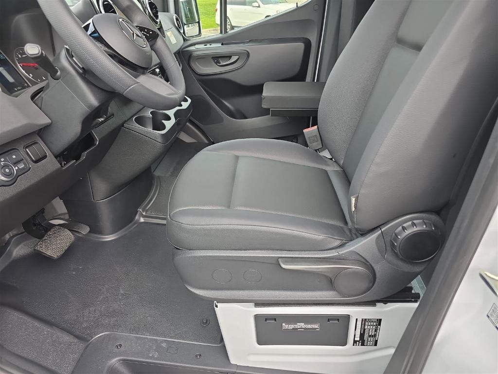 new 2025 Mercedes-Benz Sprinter 2500 car, priced at $71,502
