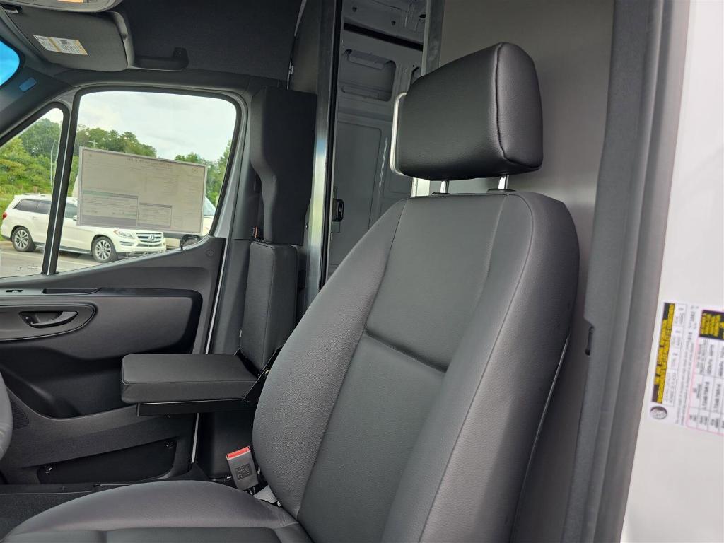 new 2025 Mercedes-Benz Sprinter 2500 car, priced at $71,502