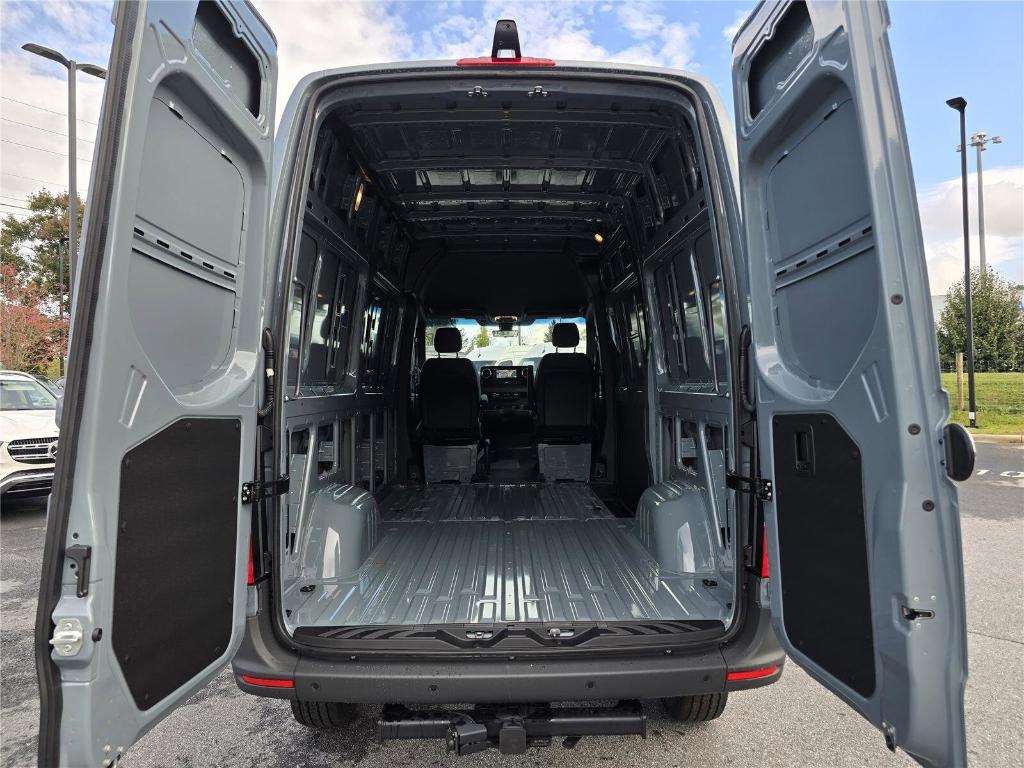 new 2026 Mercedes-Benz Sprinter 2500 car, priced at $75,143