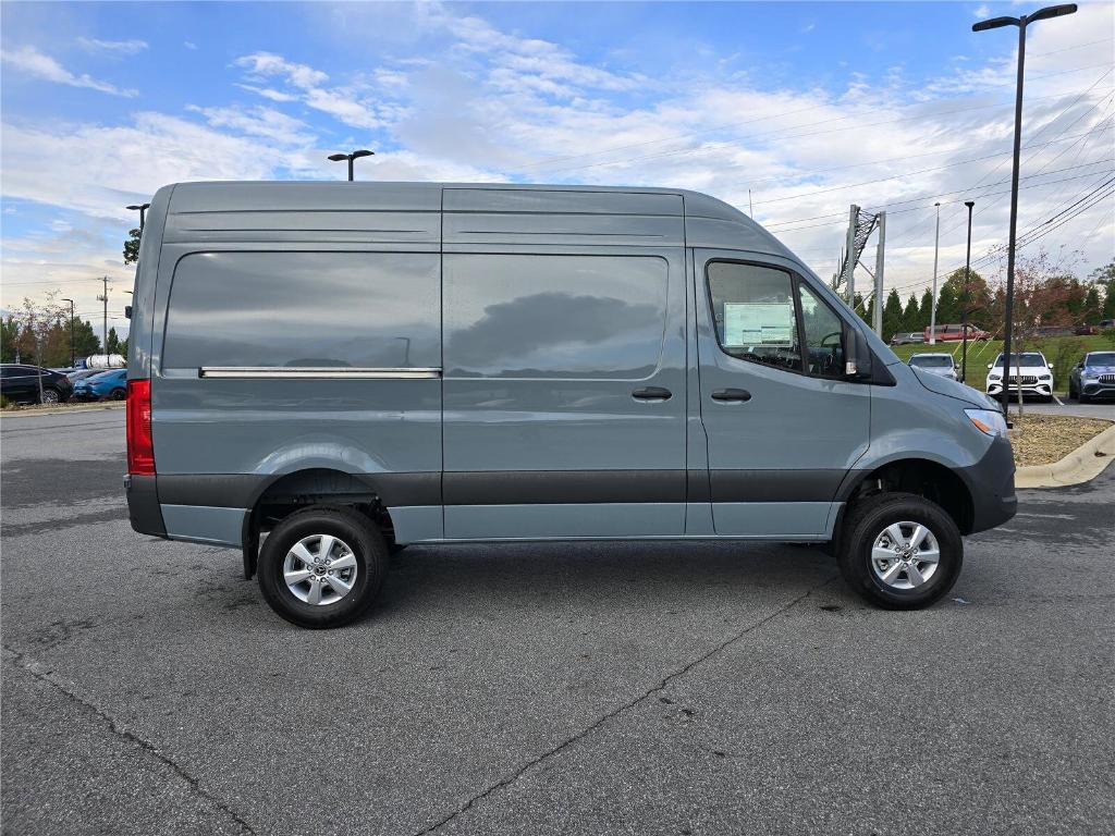 new 2026 Mercedes-Benz Sprinter 2500 car, priced at $75,143
