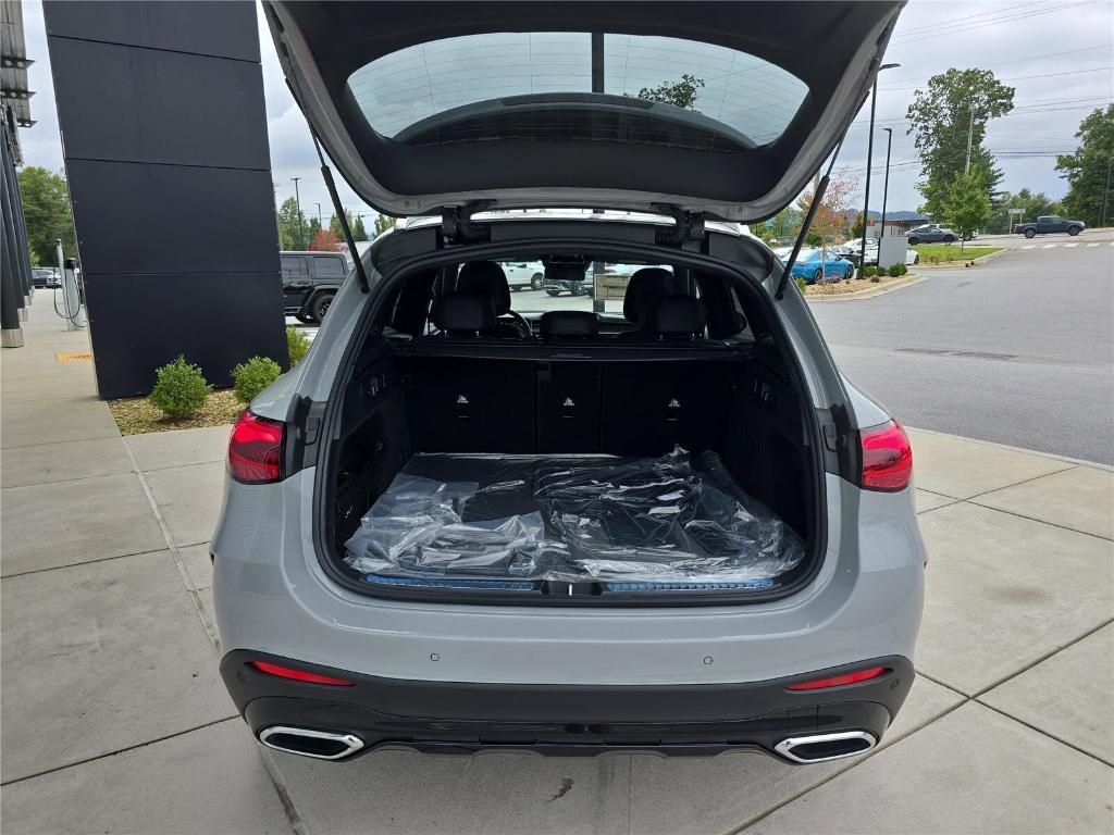 new 2026 Mercedes-Benz GLC 300 car, priced at $64,265