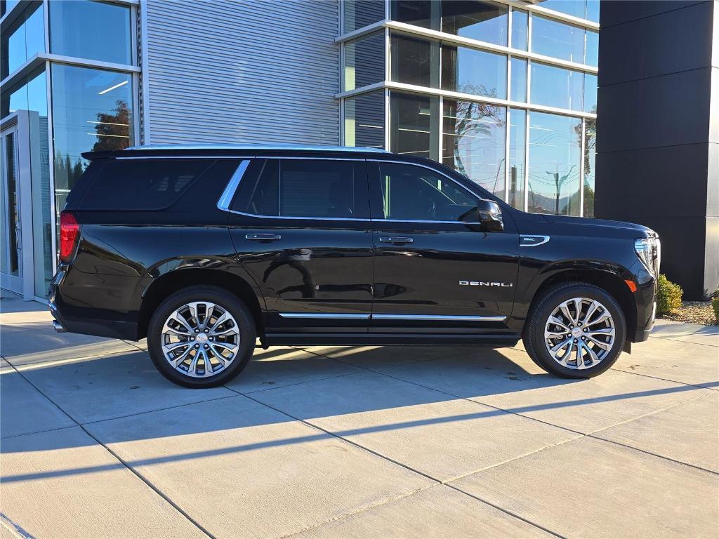 used 2021 GMC Yukon car, priced at $45,988