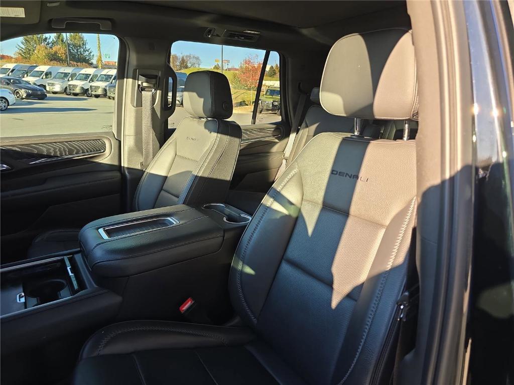 used 2021 GMC Yukon car, priced at $45,988