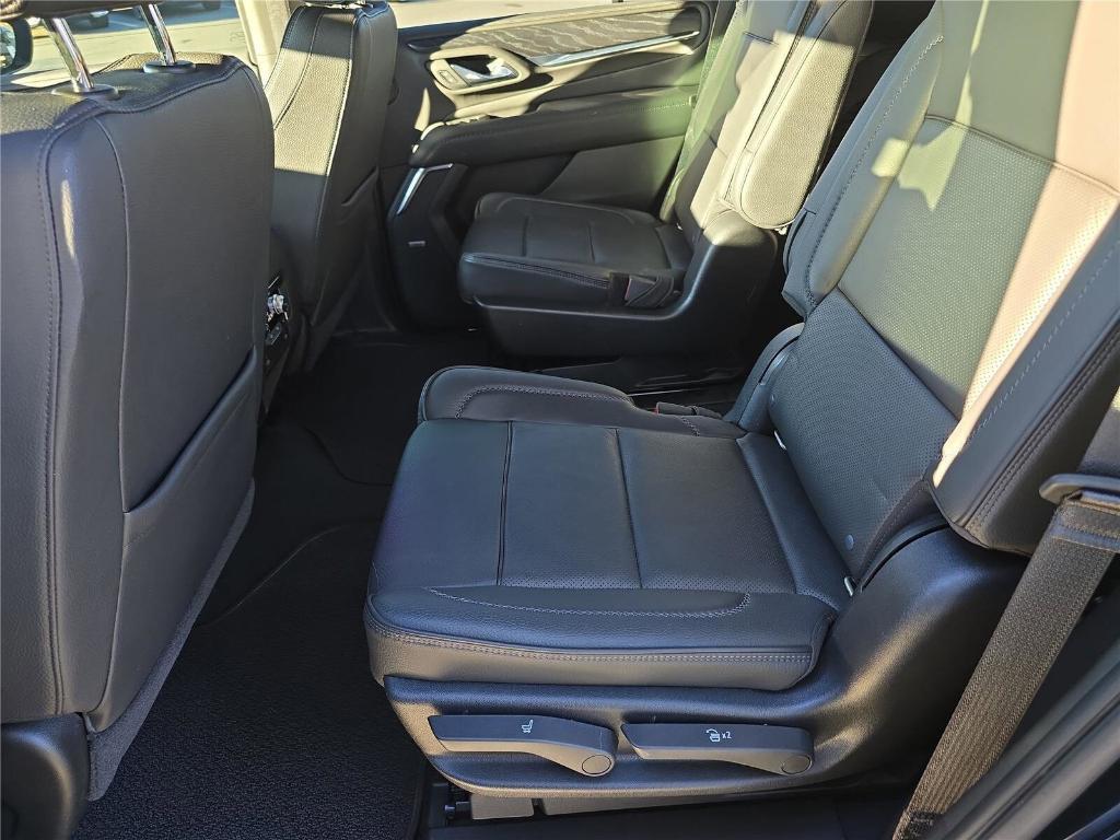 used 2021 GMC Yukon car, priced at $45,988