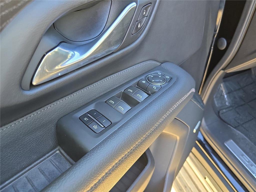 used 2021 GMC Yukon car, priced at $45,988