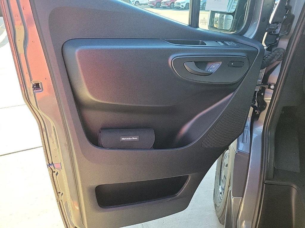 new 2024 Mercedes-Benz eSprinter 2500 car, priced at $89,647