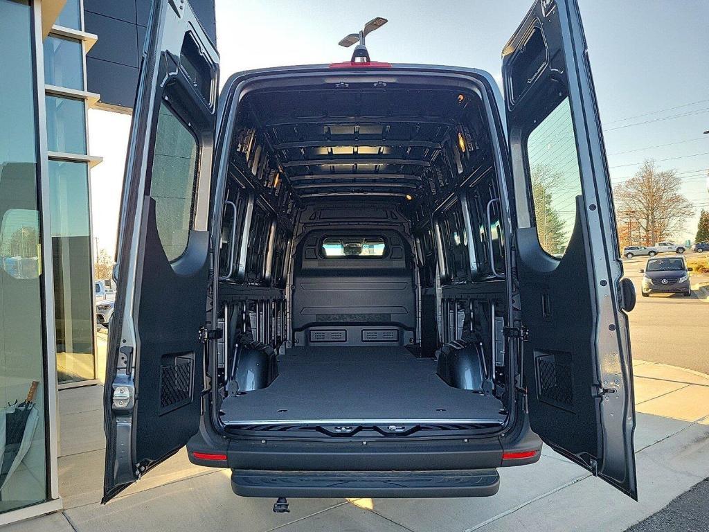 new 2024 Mercedes-Benz eSprinter 2500 car, priced at $89,647