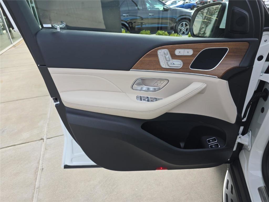 used 2025 Mercedes-Benz GLE 450e car, priced at $65,988