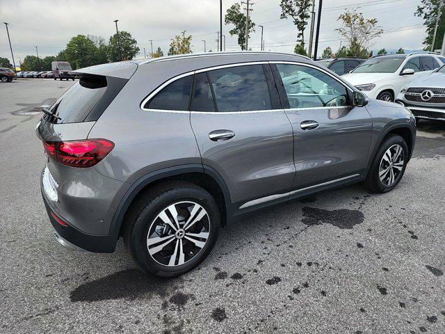 new 2025 Mercedes-Benz GLA 250 car, priced at $52,495