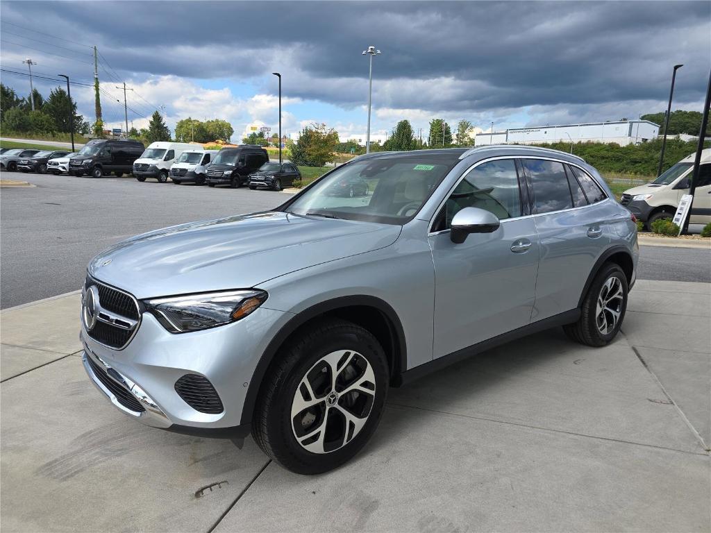 new 2026 Mercedes-Benz GLC 350e car, priced at $69,450