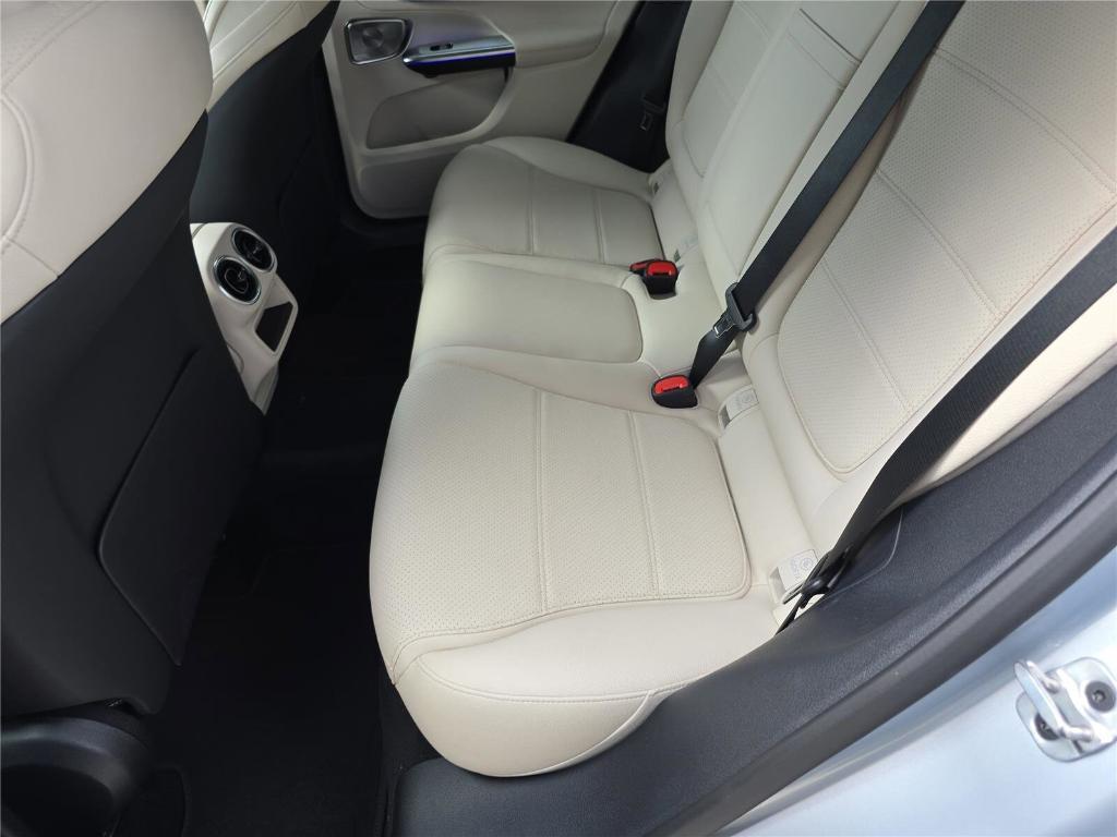 new 2026 Mercedes-Benz GLC 350e car, priced at $69,450