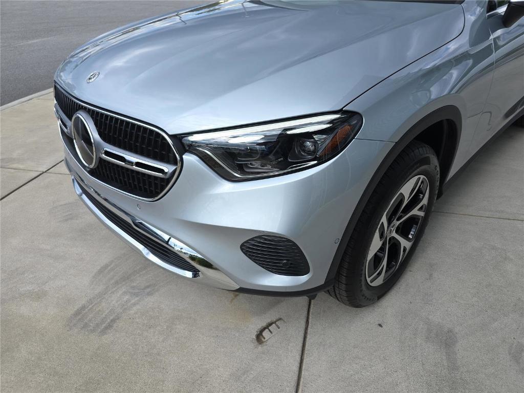 new 2026 Mercedes-Benz GLC 350e car, priced at $69,450