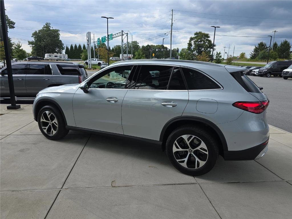 new 2026 Mercedes-Benz GLC 350e car, priced at $69,450