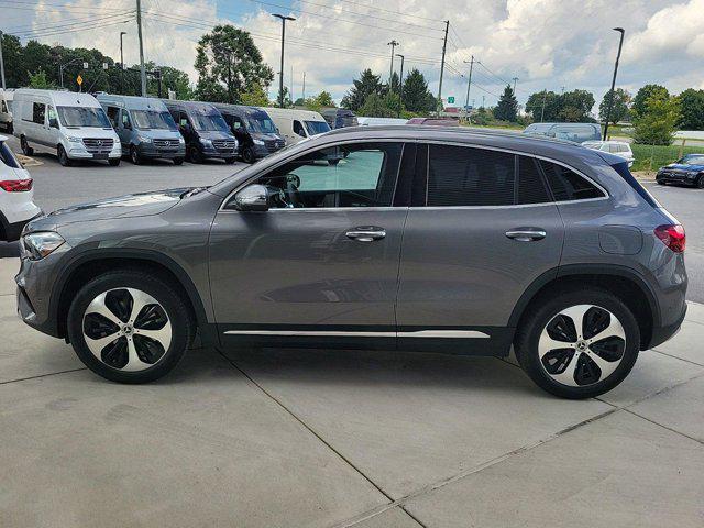 new 2025 Mercedes-Benz GLA 250 car, priced at $53,190