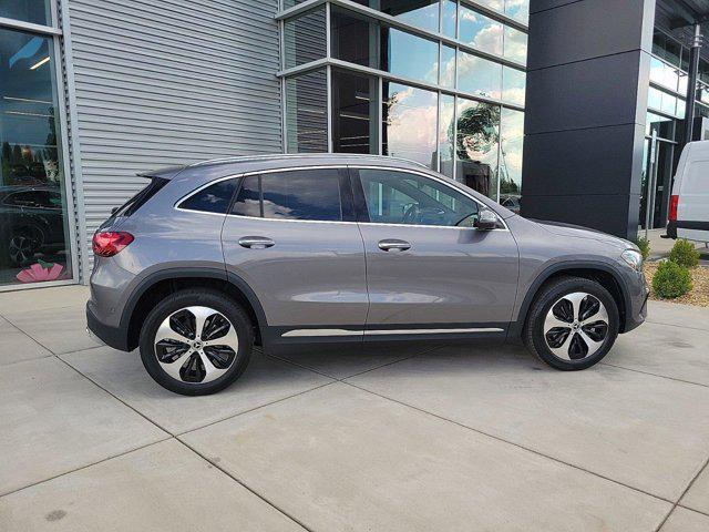 new 2025 Mercedes-Benz GLA 250 car, priced at $53,190