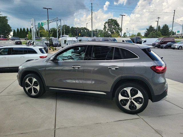 new 2025 Mercedes-Benz GLA 250 car, priced at $53,190