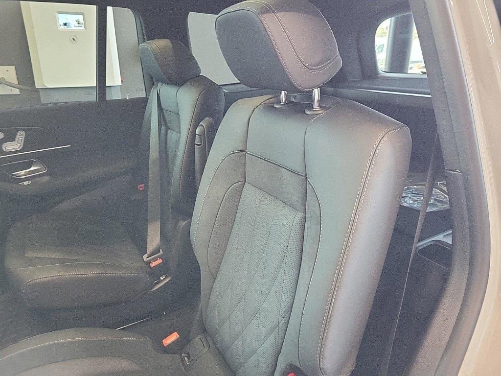 new 2025 Mercedes-Benz AMG GLS 63 car, priced at $161,405