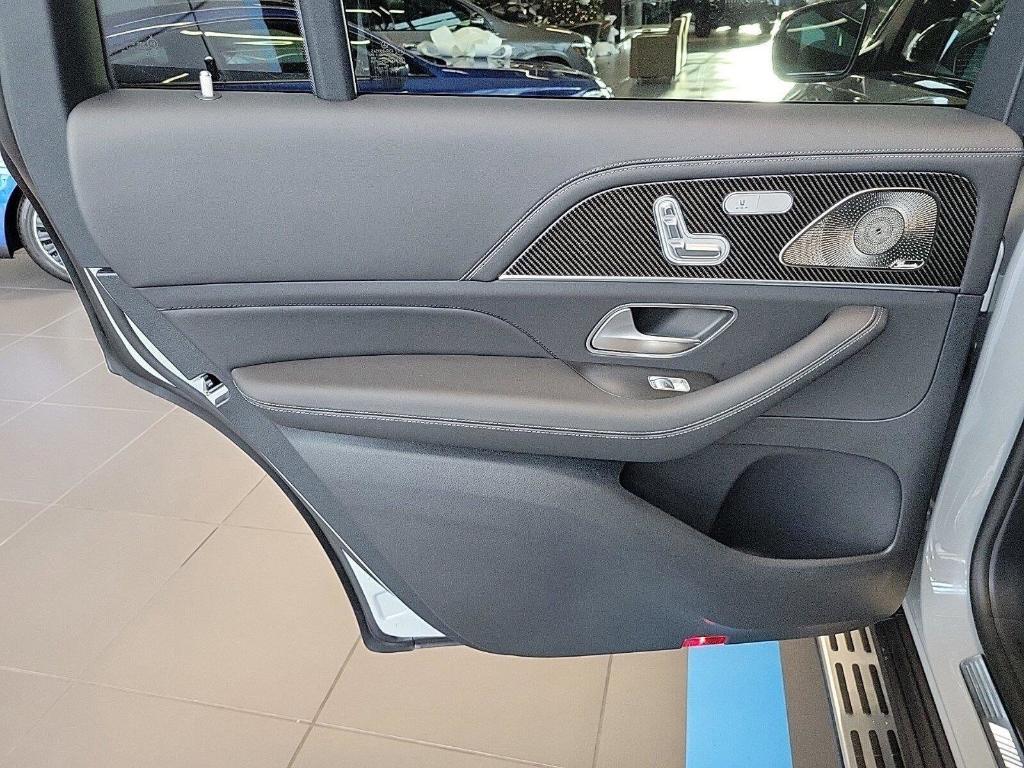 new 2025 Mercedes-Benz AMG GLS 63 car, priced at $161,405