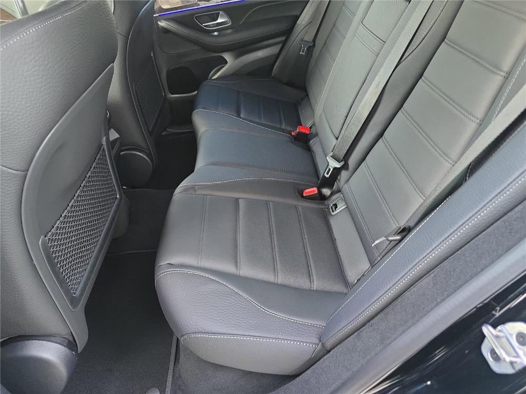 new 2026 Mercedes-Benz GLE 450 car